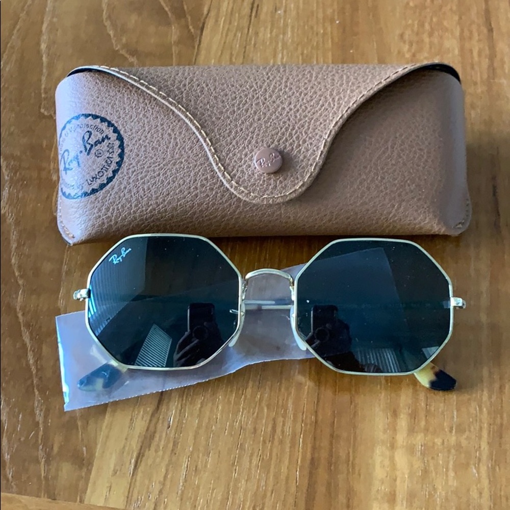 Ray-Ban RB1972